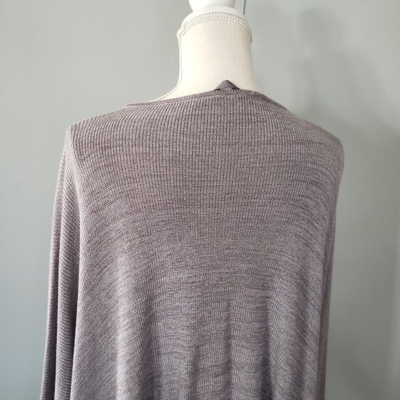 Lululemon Divinity Poncho Scarf Shawl Lunar Rock/Iced Iris - Picture 9 of 13